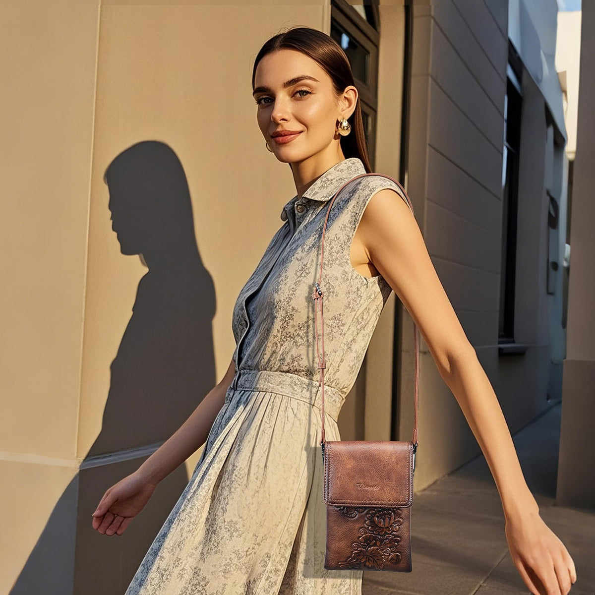Small Embossed Flower Crossbody Bag Q226758