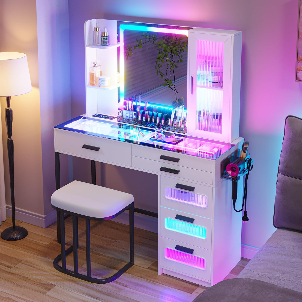 White Vanity Desk with Lighted Mirror and 6 Drawers B5634