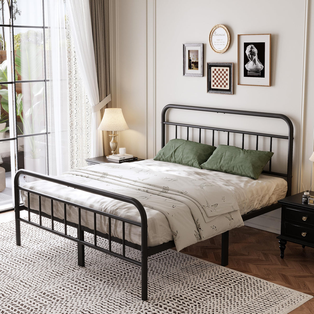 Queen Size Metal Bed Frame with Storage Space K623869